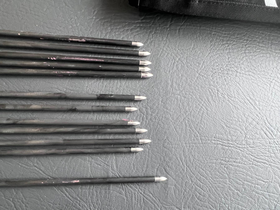 PROFESSIONAL RECURVE BOW LOT FOR BEGINNER - ADULT - RIGHT HAND