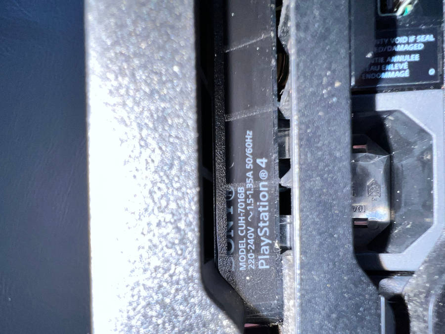 SONY PLAYSTATION 4 PRO - 1TB - 4K Gaming - MODEL CUH-7016B - PLEASE READ