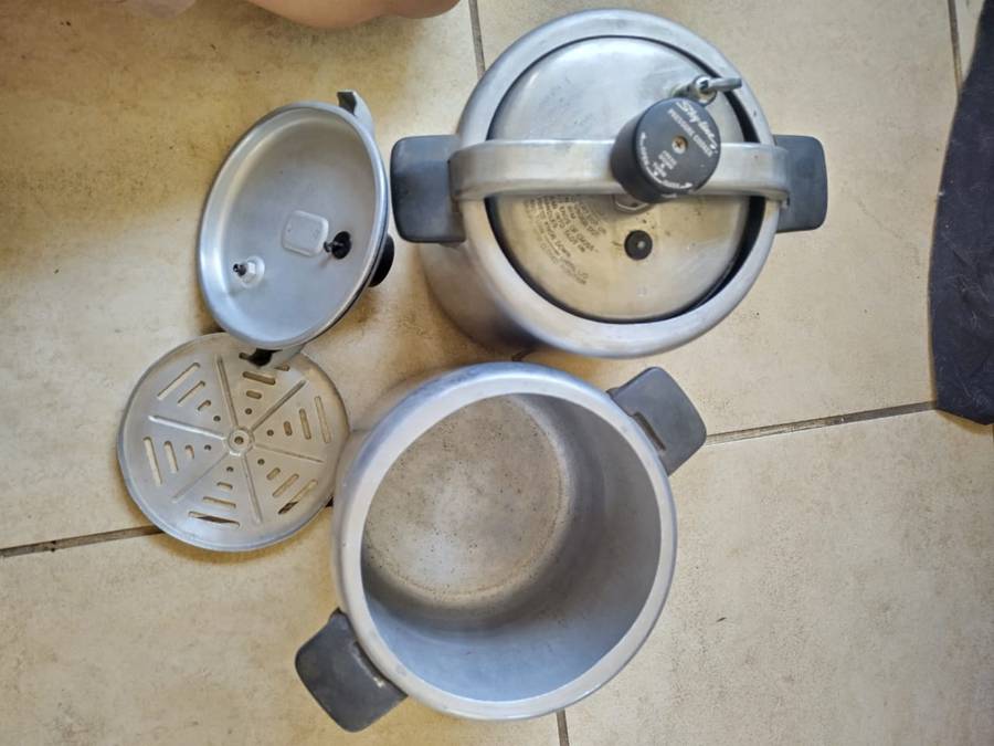rare find vintage pressure cooker