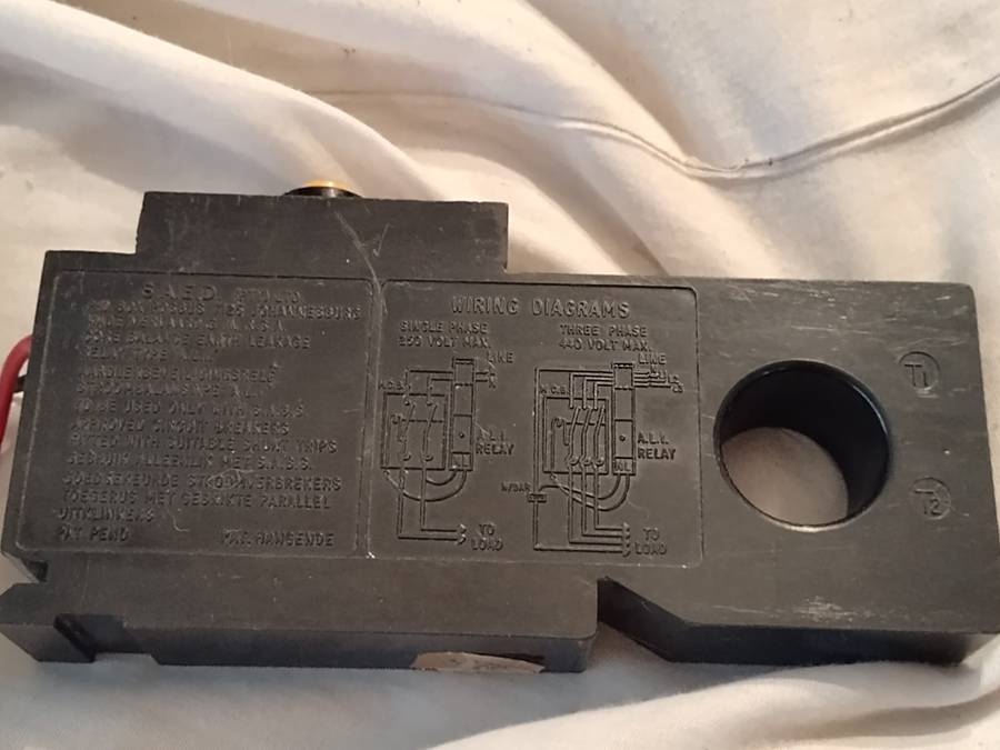 bargain bin mixed lot of electrical breakers