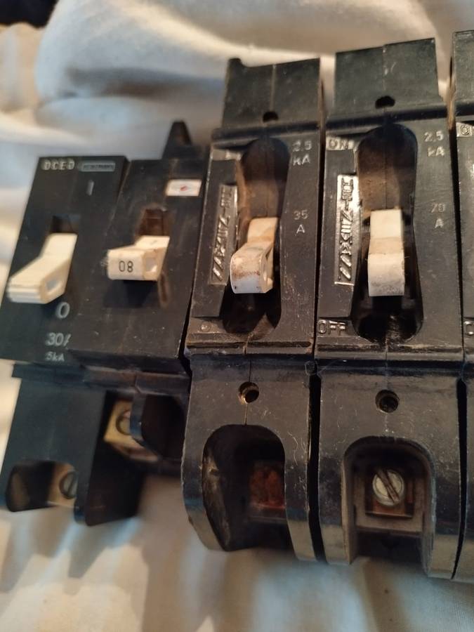 bargain bin mixed lot of electrical breakers