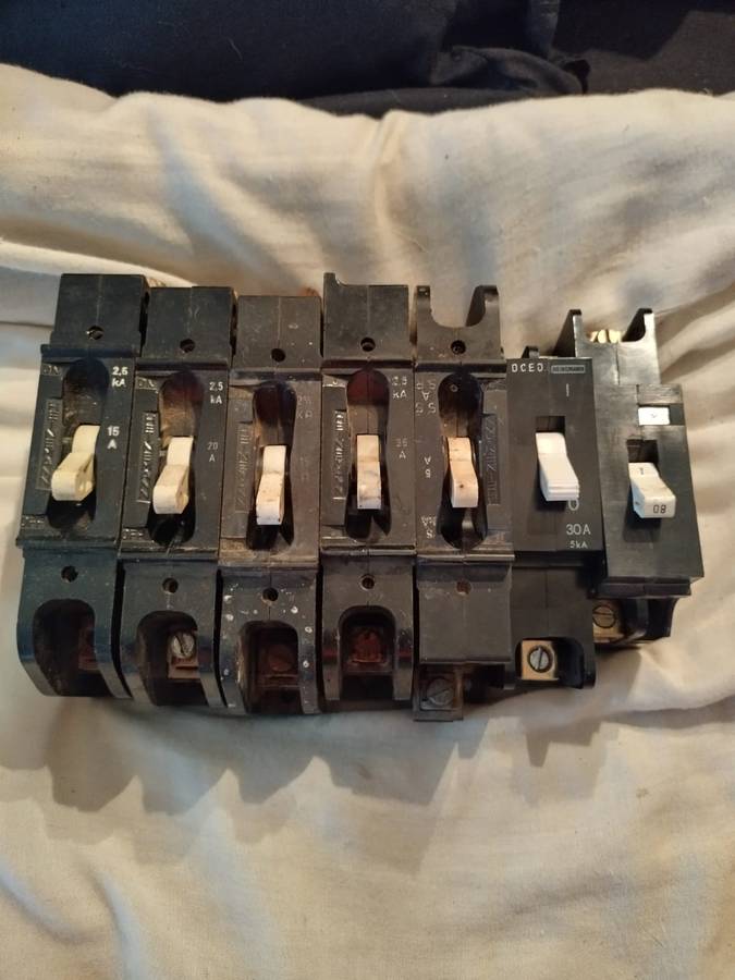 bargain bin mixed lot of electrical breakers