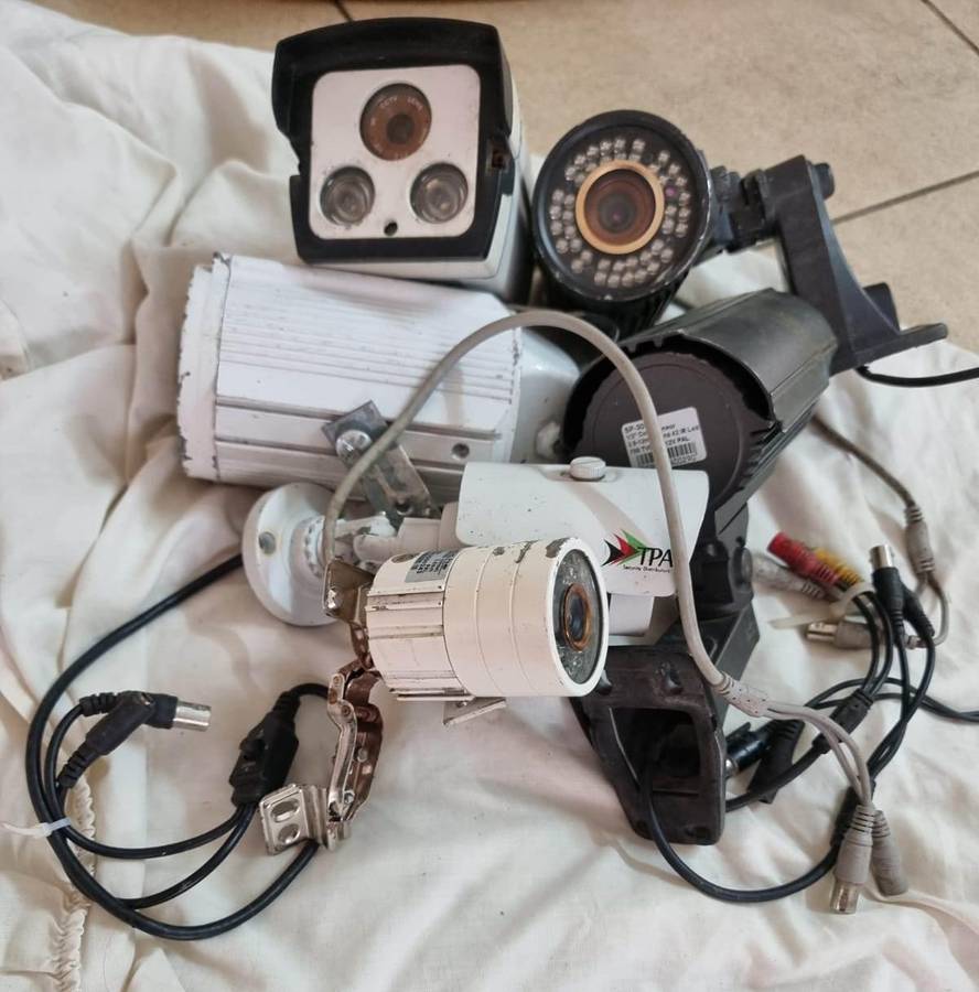 mixed lot of cctv cameras