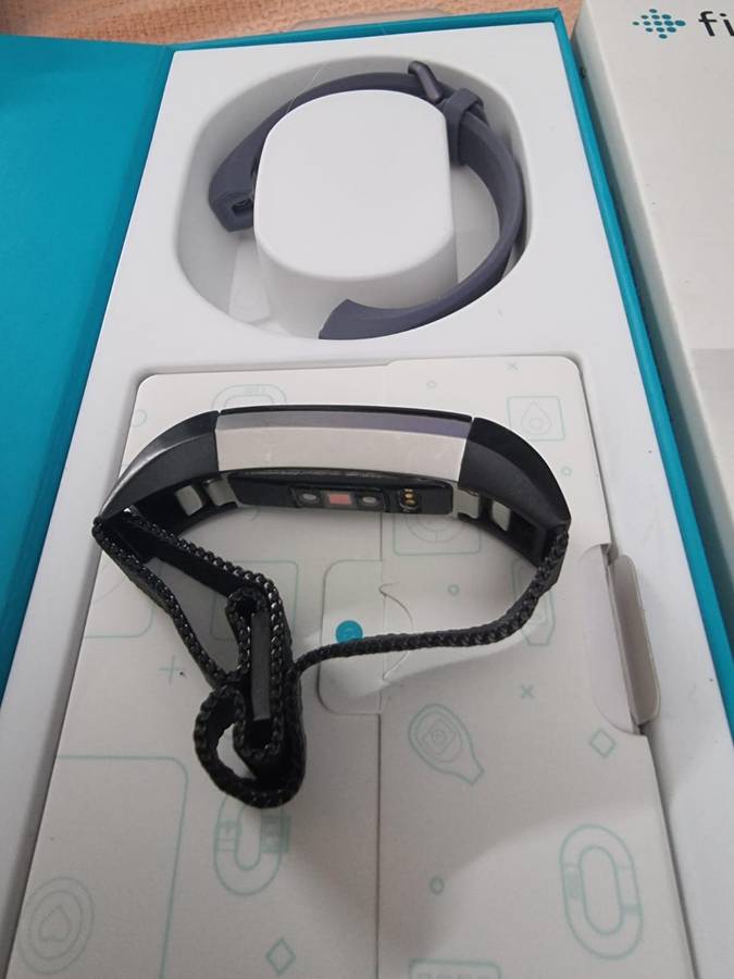 bargain bin mixed  fitbit lot