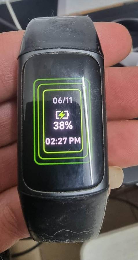 bargain bin mixed  fitbit lot