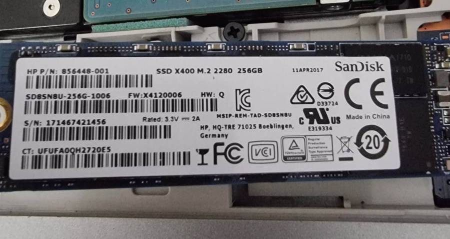 HP Proboo 450 04 1TB hhd 8gb ram 64bit Windows 10