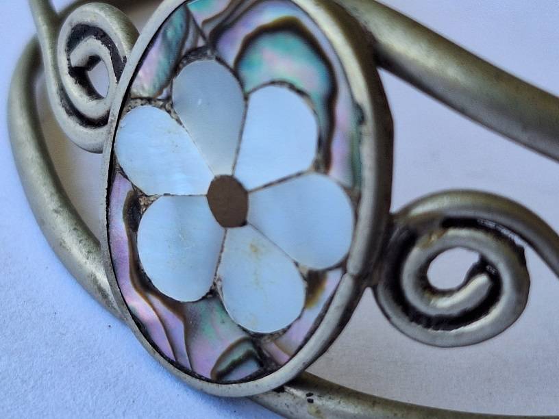 Lovely cuff bracelet