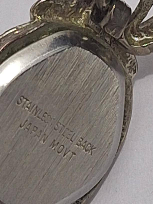 Stunning vintage peek a boo ladies watch, not working