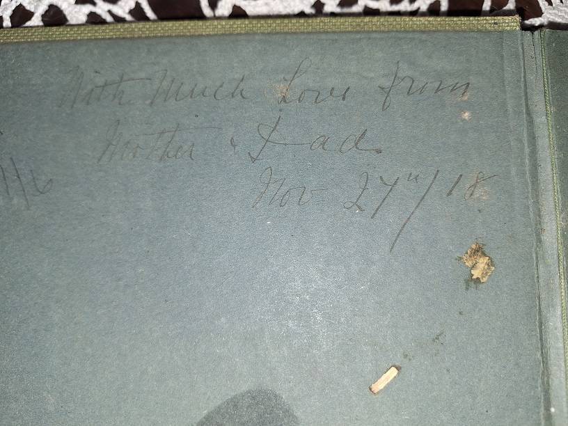 Antique photos from 1918 in album