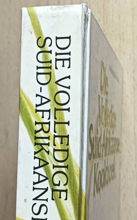 Die Volledige Suid-Afrikaanse Kookboek - Magdaleen van Wyk - Hardcover - 368 pages