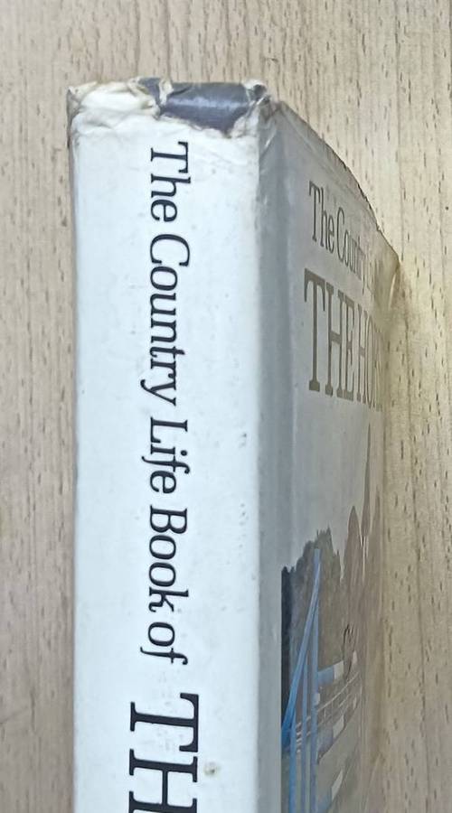 The Country Life Book of the Horse - Robert Owen (Editor) - Hardcover - 231 pages