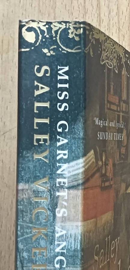 Miss Garnet's Angel - Sally Vickers - Softcover - 388 pages