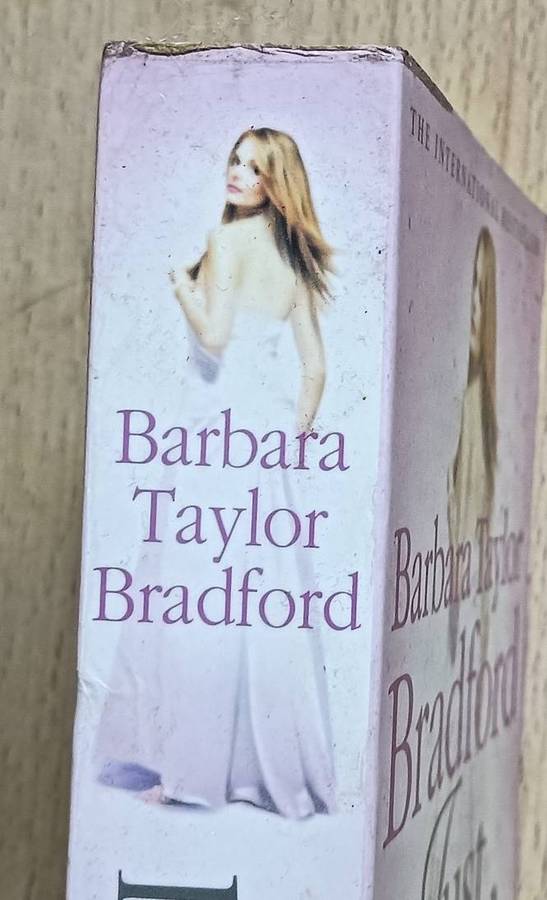 Just Rewards - Barbara Taylor Bradford - Softcover - 540 pages