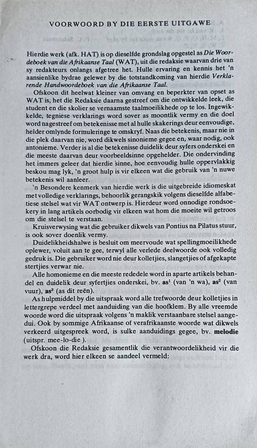 HAT Verklarende Handwoordeboek van die Afrikaanse Taal- Hardcover - 1378 pages