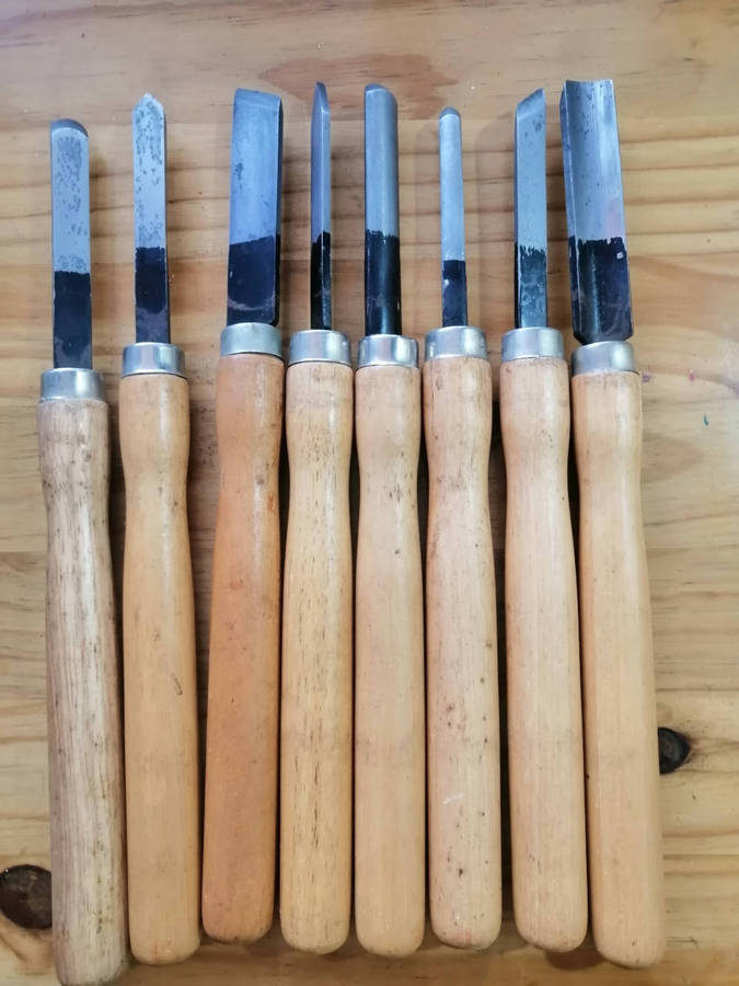 8x wood turning chisels