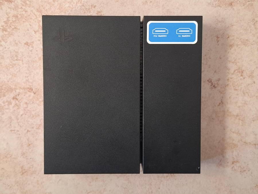 Playstation 4 VR Headset + Accessories + 2 Games