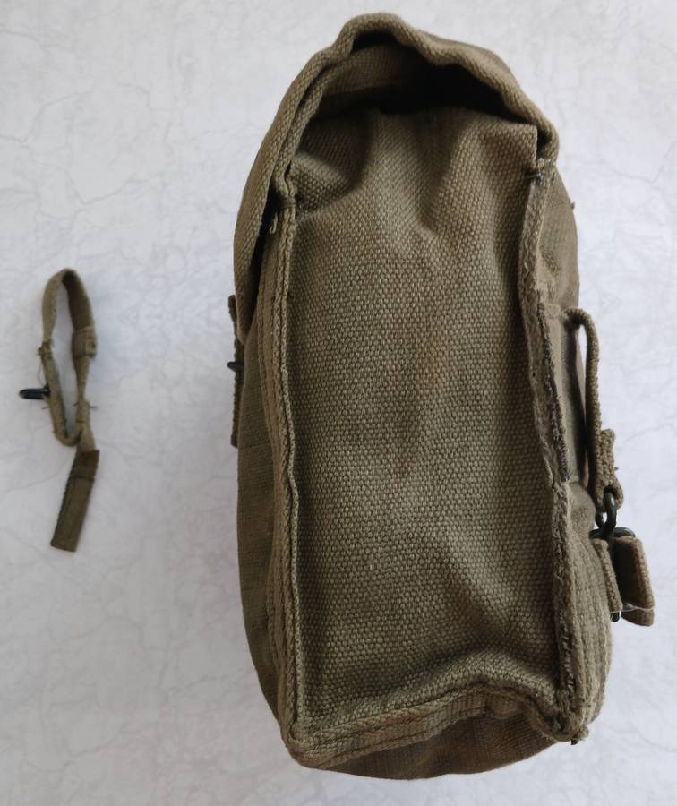Rhodesian Army Pouch / Kidney Pouch