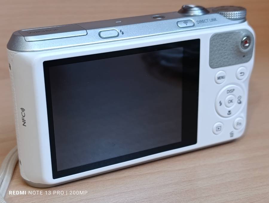 Samsung WB350F - 16MP - 21x Zoom - Digital Camera (WiFi/NFC)