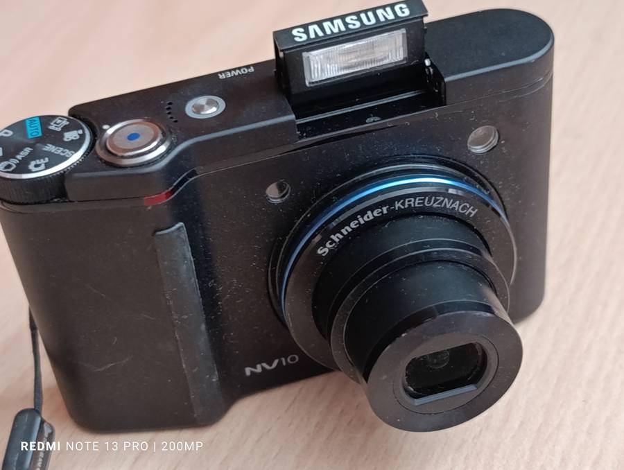 Samsung NV10 -  No Battery - Sold as is