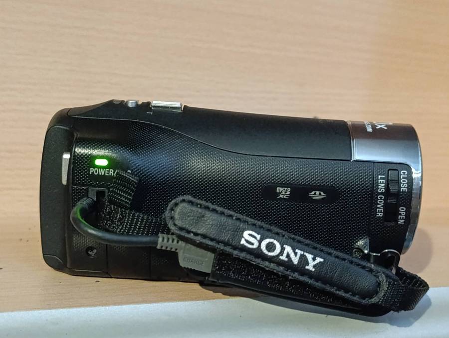 Sony HDR-CX405 HD Handycam - 30x Optical Zoom - Digital Handycam