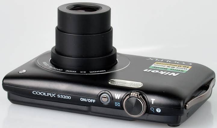 Nikon Coolpix S3200 - 16MP - 6x Zoom - Digital Camera