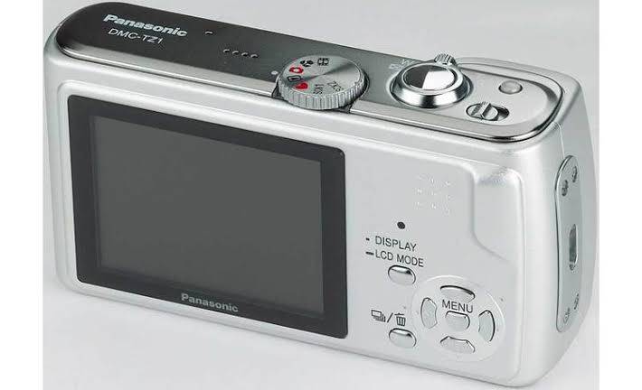 Panasonic DMC-TZ1 - 5MP - 10x Zoom - Digital Camera