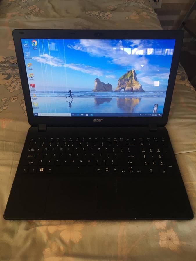 ACER LAPTOP (PLEASE READ DESCRIPTION)
