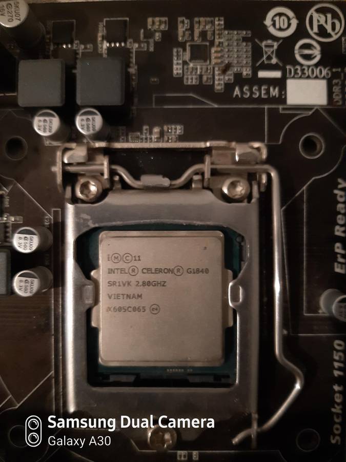 Untested Motherboards with CPUs Lot