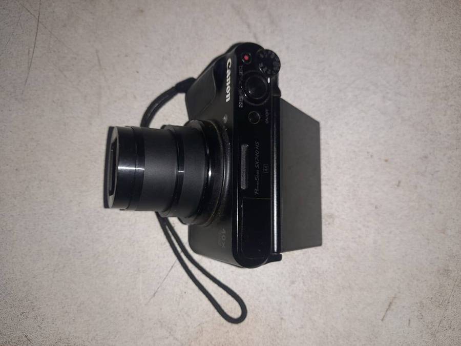 Canon Powershot SX740 HS (FAULTY SCREEN)