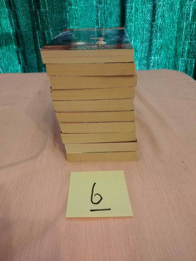 10 Assorted Mills and Boon Blaze Romance