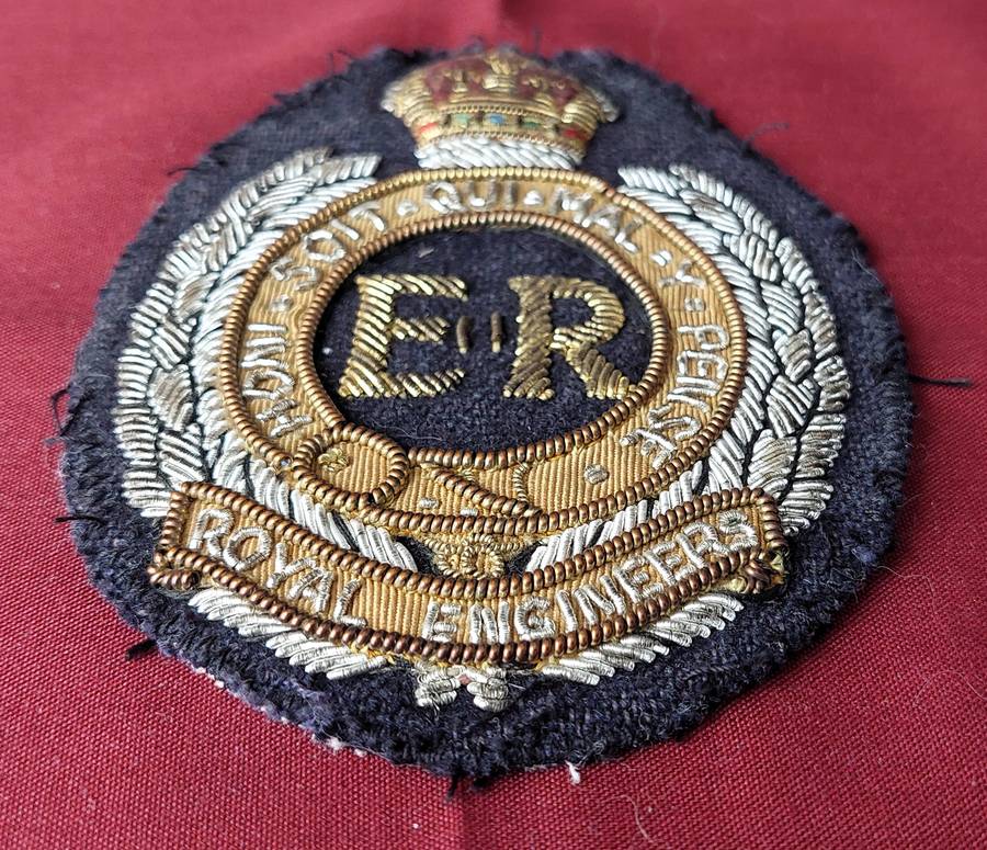 Royal Engineers Embroidered Gold & Silver Bullion Wire badge