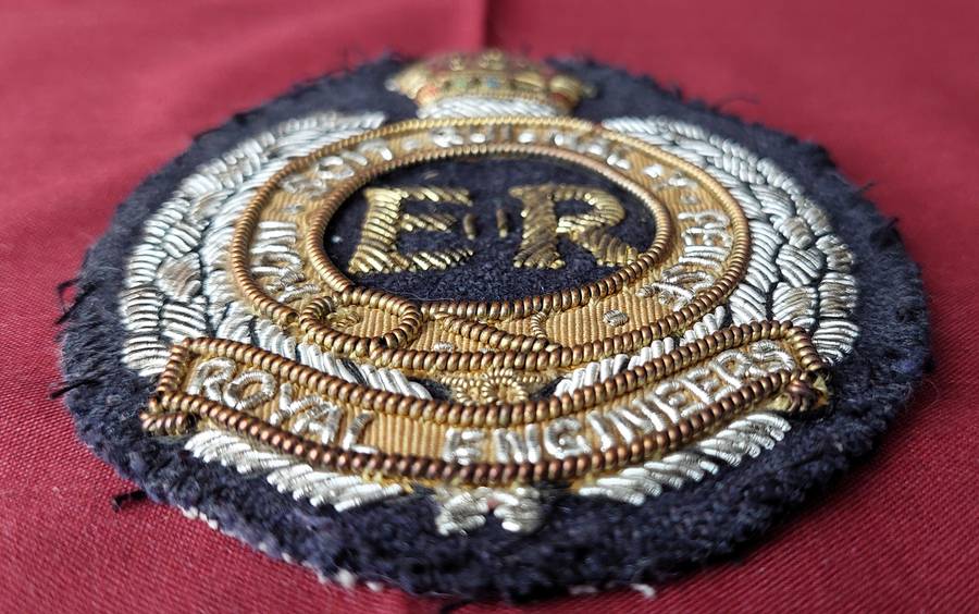 Royal Engineers Embroidered Gold & Silver Bullion Wire badge