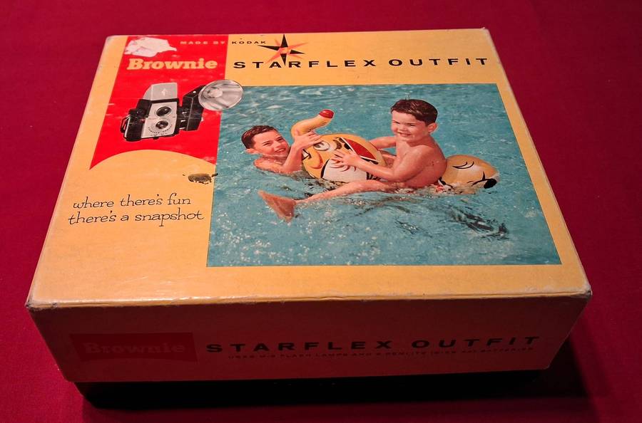 Vintage 1950's Brownie Starflex Outfit camera housed in the original box, flash attachment and bulbs