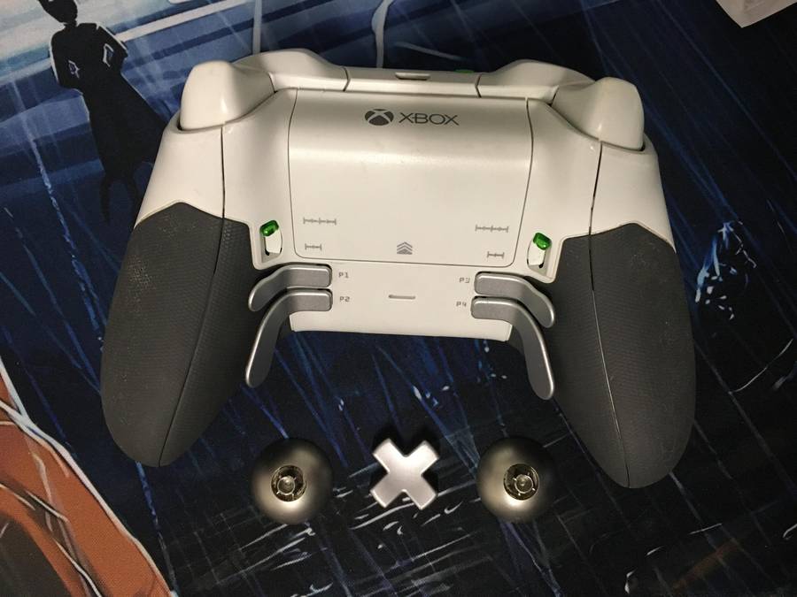 Xbox Elite Pro controller