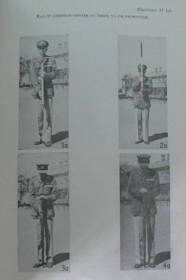 Serimonieel. Unie Verdedigingsmag Handleiding 1955