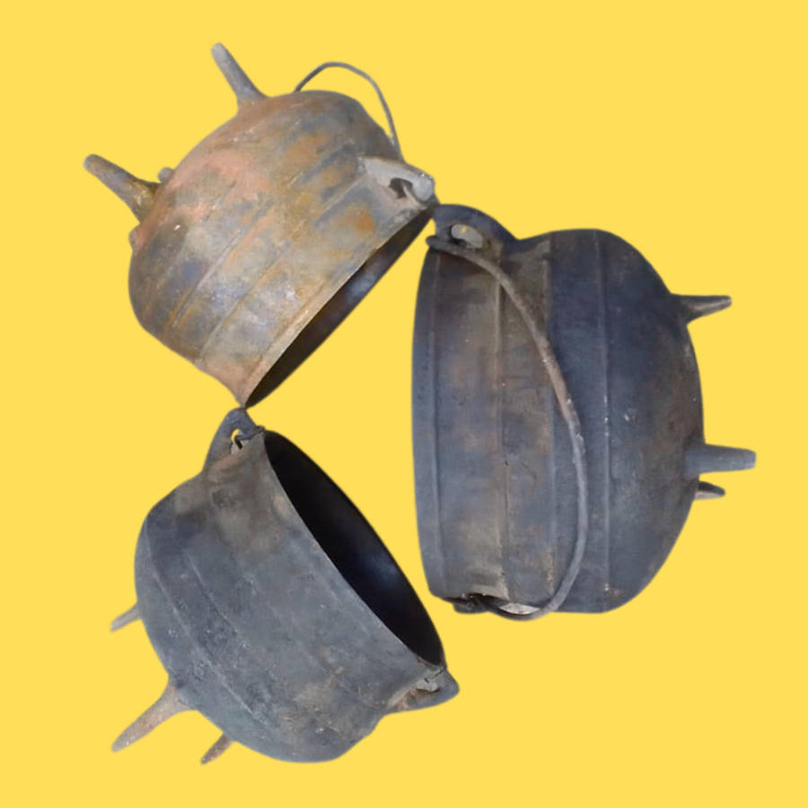 3 Potjie pots (Size 2 & 2xsize 1)