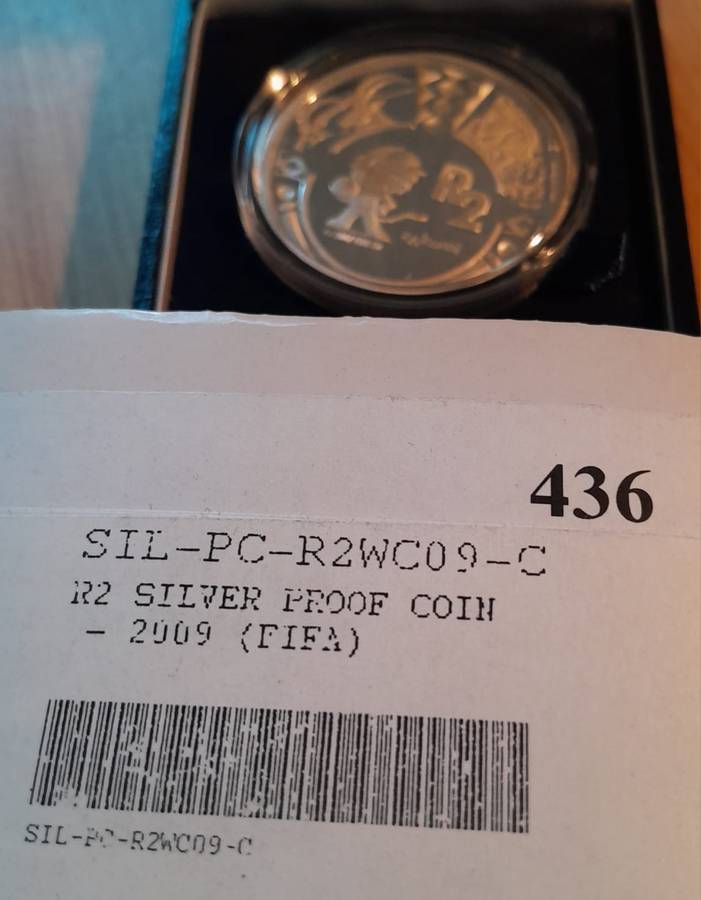 2009  PROOF R2 STERLING SILVER CROWN 2010 FIFA WORLD CUP - in SA MINT BOX  & CAPSULE.