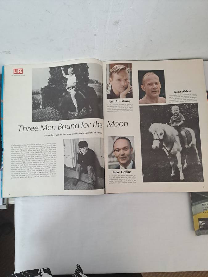 VINTAGE MOON LANDING LIFE MAGAZINES
