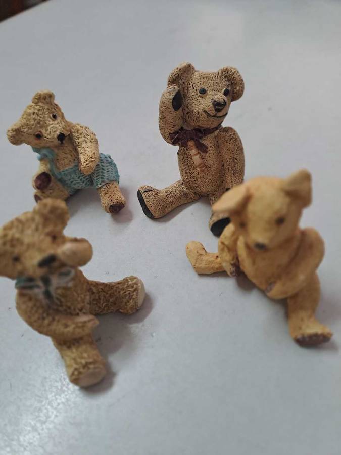 TEDDY BEAR MINIATURES  X 9