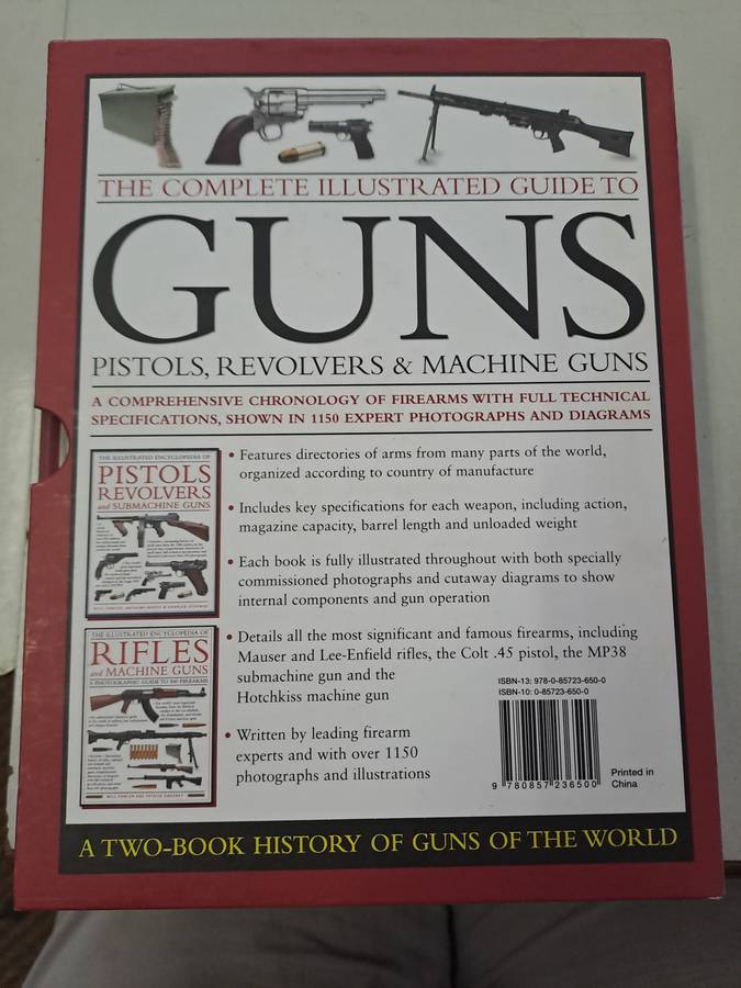 THE COMPLETE ILLUSTRATED GUIDE TO GUNS.  2 VOLS
