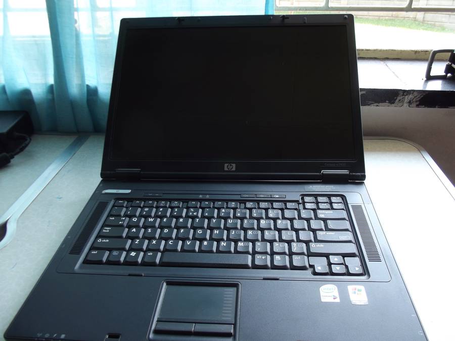 HP Compaq nx7400 Laptop