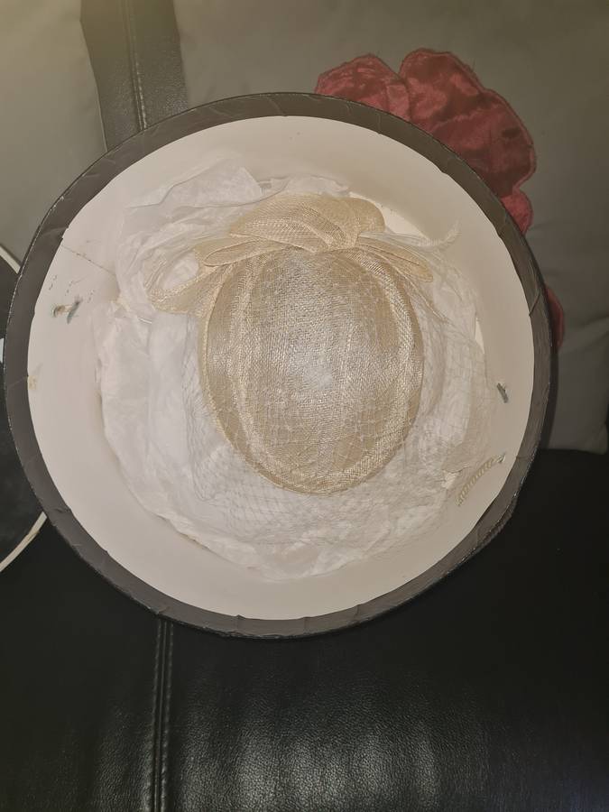 Vintage Hat box and fascinator - unique custom made item