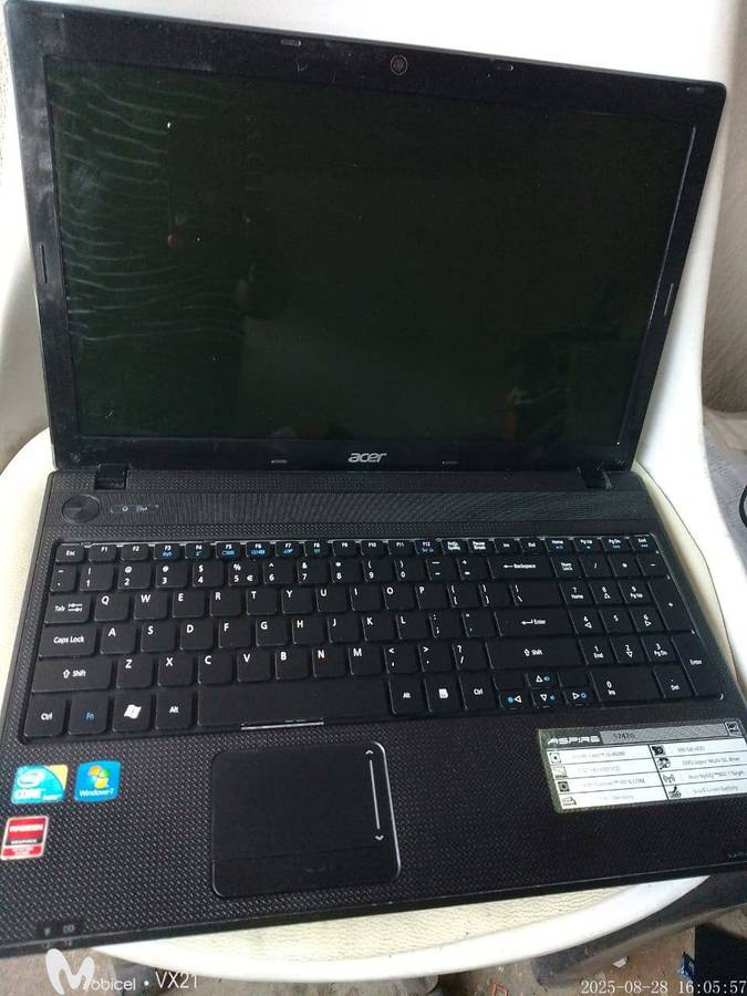 ACER ASPIRE 5742G CORE i5-460M with Radeon Graphics