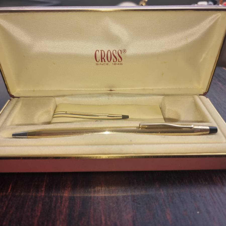 Vintage, 1/20 10KT rolled gold Cross pen,  in original box.