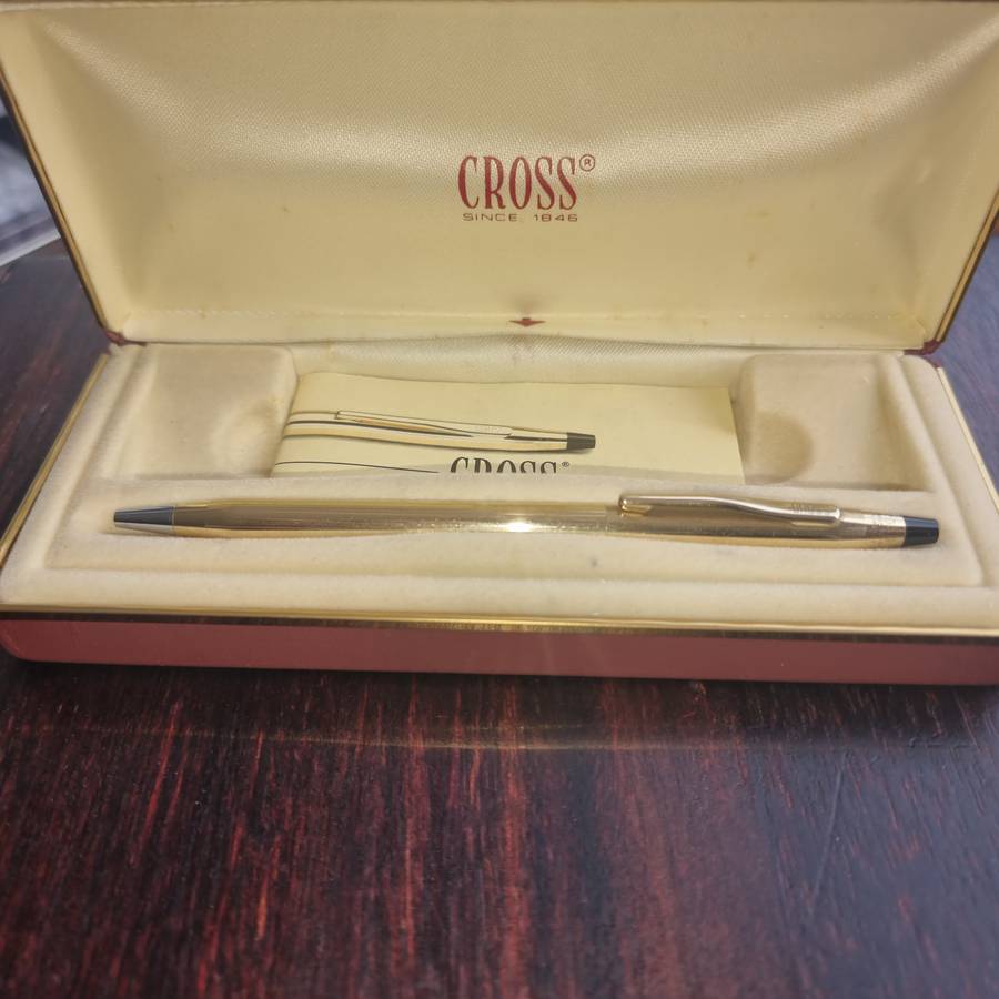 Vintage, 1/20 10KT rolled gold Cross pen,  in original box.