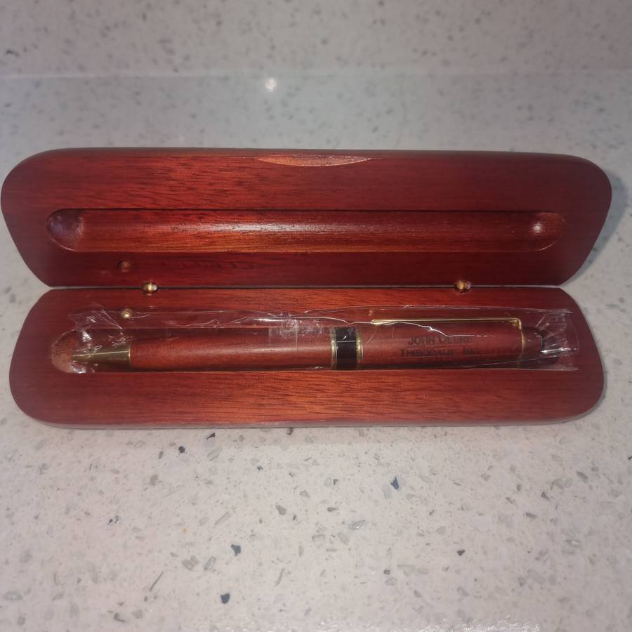 John Deere Pen unused in wooden box- relisted