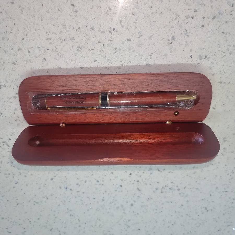 John Deere Pen unused in wooden box- relisted