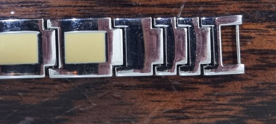 Farah Quartz watch New