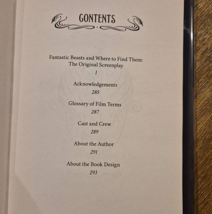 Fantastic Beasts & Crimes of Grindelwald (2 books)