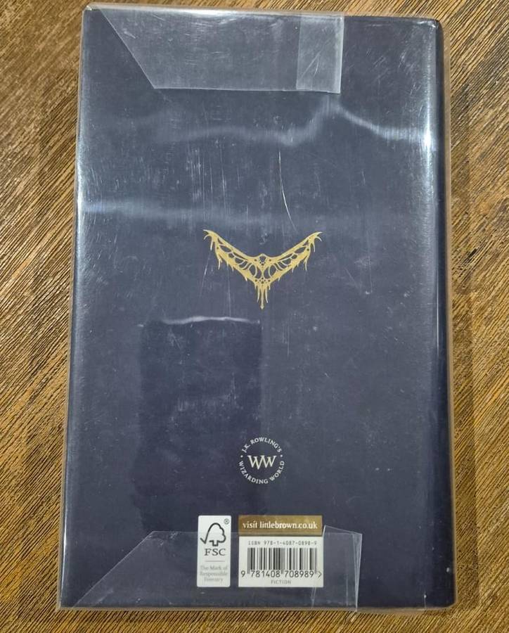 Fantastic Beasts & Crimes of Grindelwald (2 books)